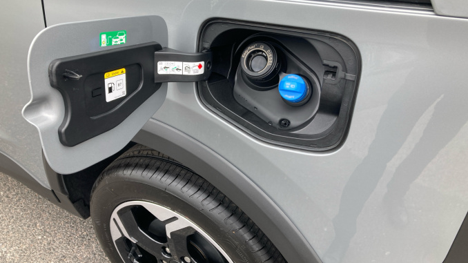 Ford Transit Courier Diesel 1.5 EcoBlue Active Van - Image 33